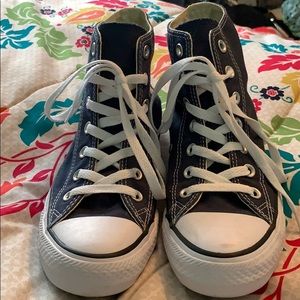 navy blue converse